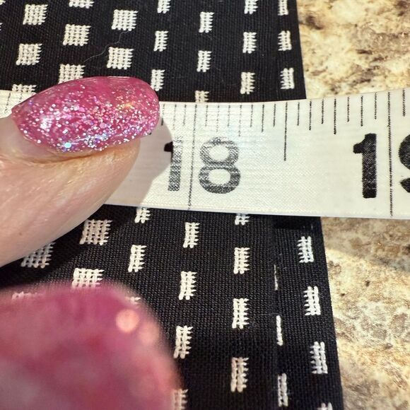 Loft size 4, black and white pencil skirt lined - Picture 7 of 9